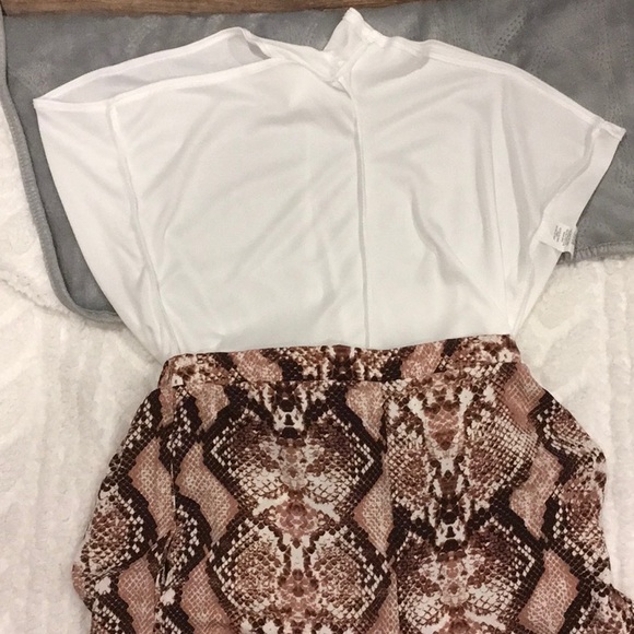 Mauve Snakeskin Print Palazzo Pants - Picture 7 of 8